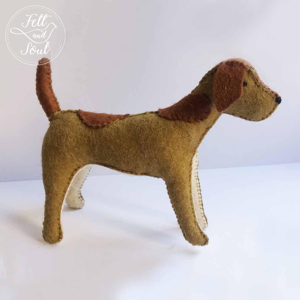 Vizsla gyapjú filc figura